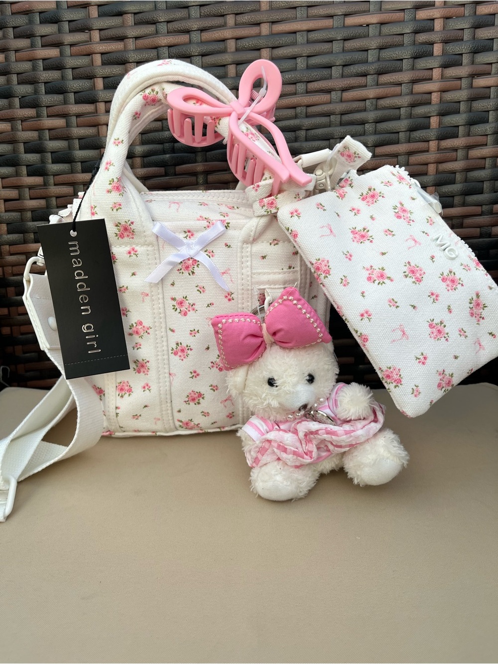 Madden Girl White Floral Mini Tote Set NWT